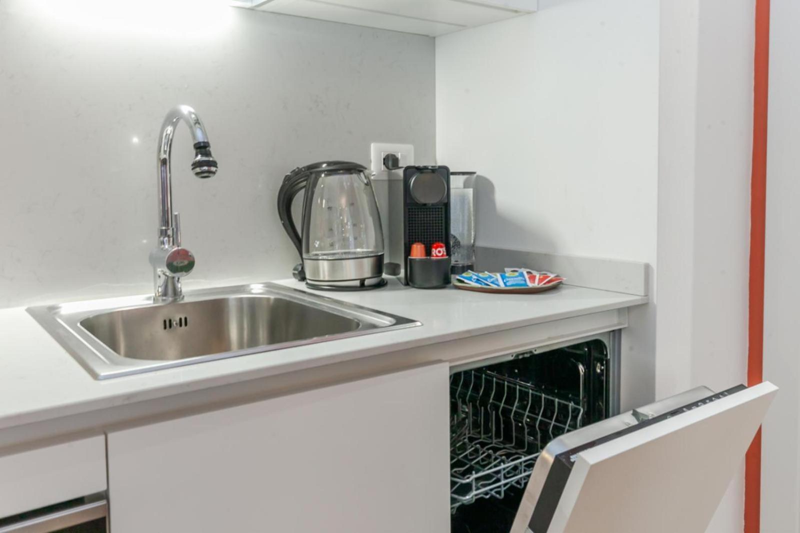 Apartmán "Movie Heaven" Metro-Centric & Luxury Hub Milán Exteriér fotografie